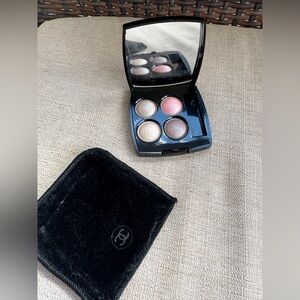 CHANEL Eyeshadow Palette - Pink and Neutral Tones